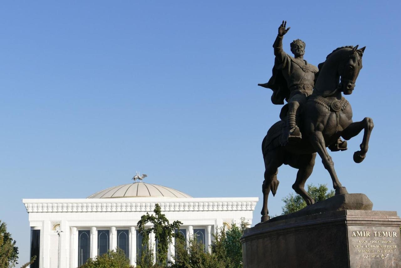 Hotel Intercontinental Tashkent By Ihg Esterno foto