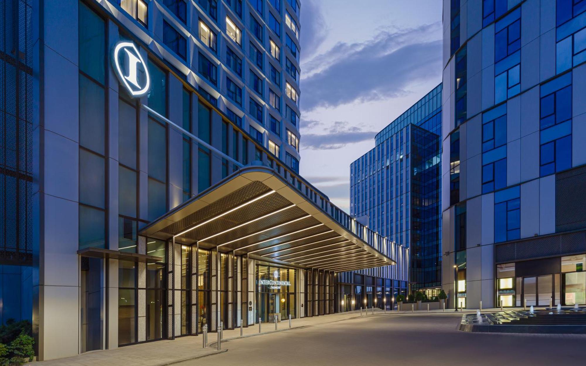 Hotel Intercontinental Tashkent By Ihg Esterno foto